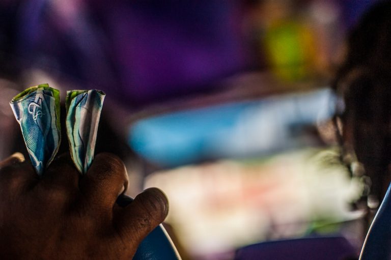 Photo Content into Cash